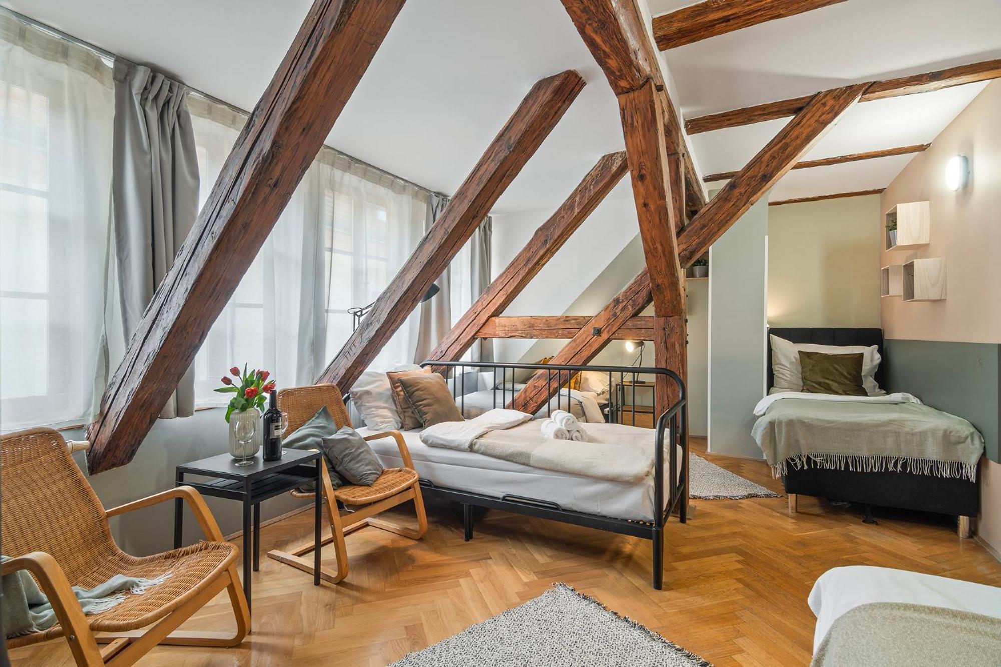 Charles Bridge Historical Apts By Michal&Friends Prag Exteriör bild